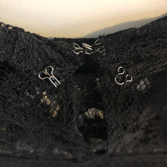 Express Black Top Lace Top - Picture 4 of 4